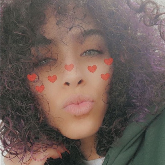 Meet your Posher, Samantha - Picture 1 of 1